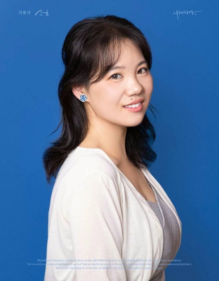 portrait of elisha wang